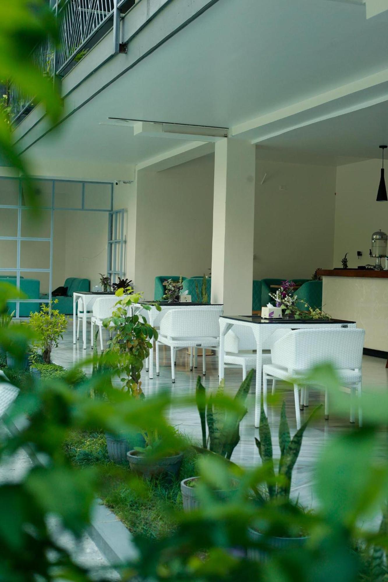 Hotel Swapna Bagh- Your Place Pokhara Zewnętrze zdjęcie